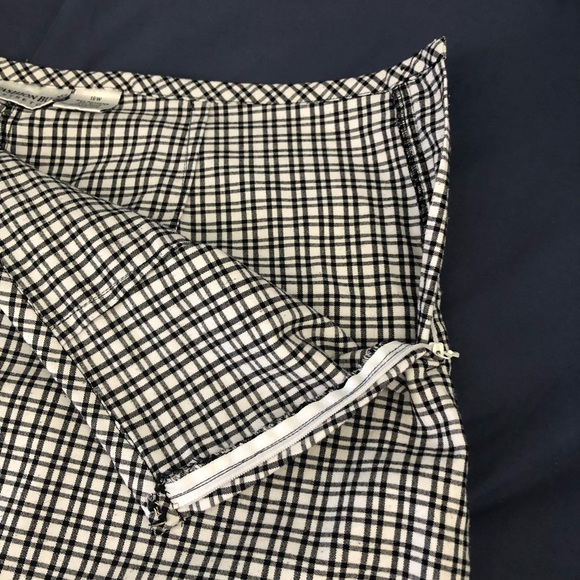 Fashion bug women’s size 18 side zip skirt - Picture 2 of 3